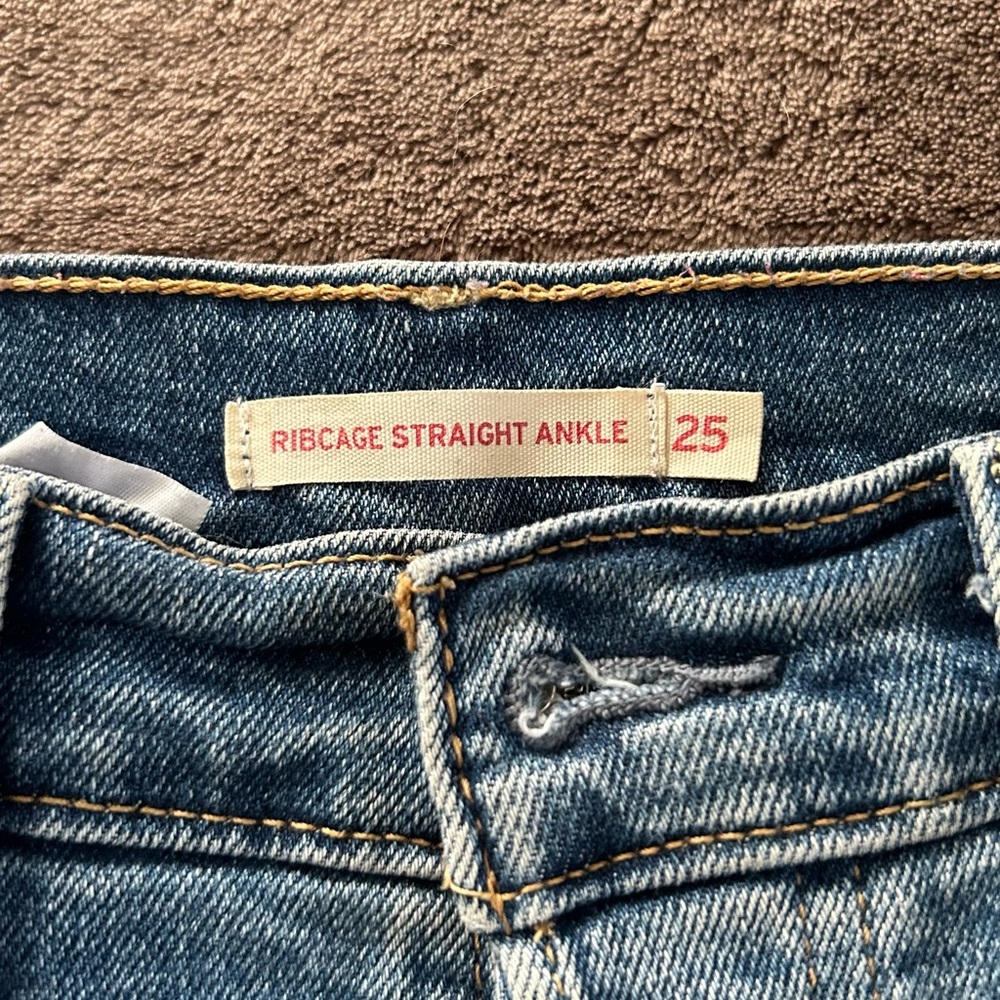 Levi's Ribcage Blue Jeans - Picture 4 of 4